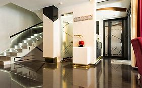 Nova City Garni Hotel Signature Collection